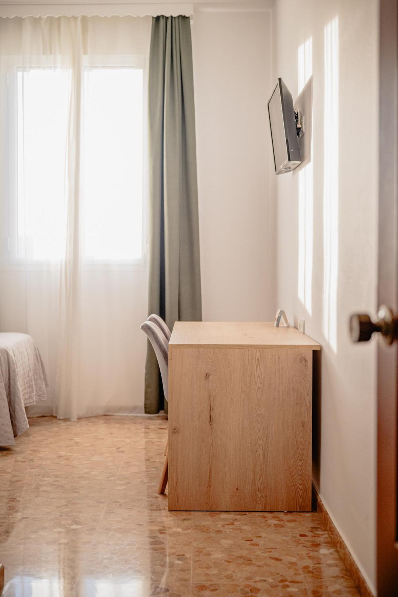 Hotel Chamizo El Arahal Екстериор снимка