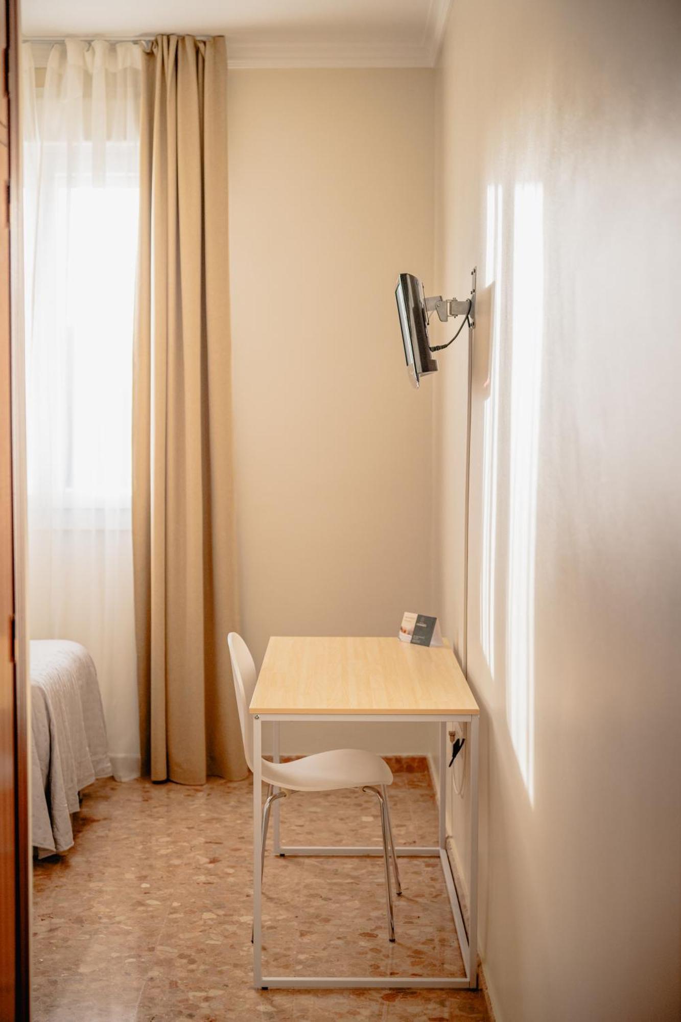Hotel Chamizo El Arahal Екстериор снимка