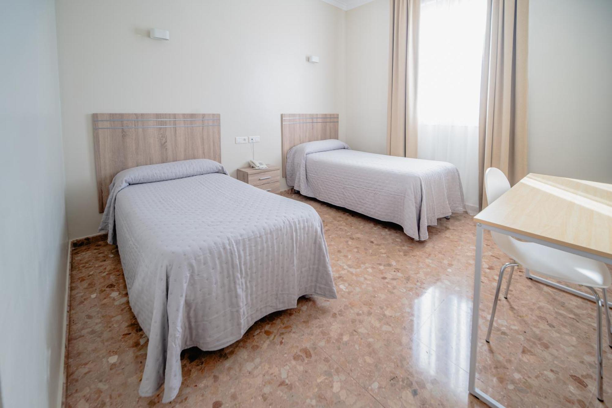 Hotel Chamizo El Arahal Екстериор снимка